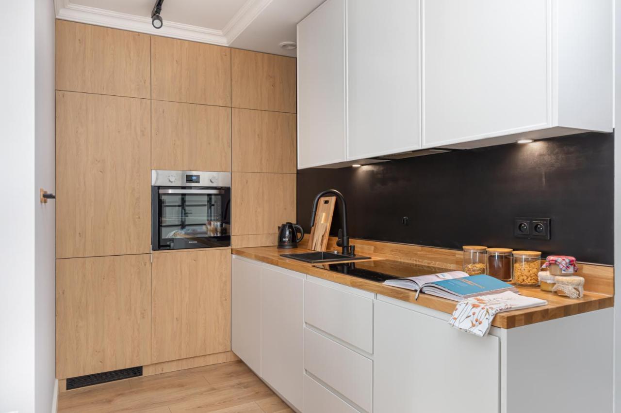 Stylowy Apartament Z Pieknym Widokiem Na Miasto Warszawa Zewnętrze zdjęcie
